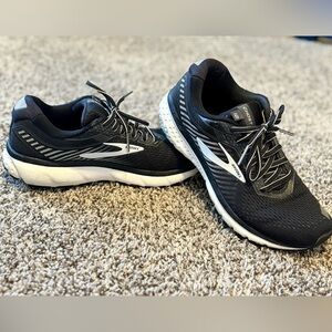 Brooks ghost 12